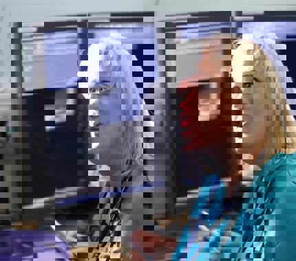 Female consultant with colleague 12337